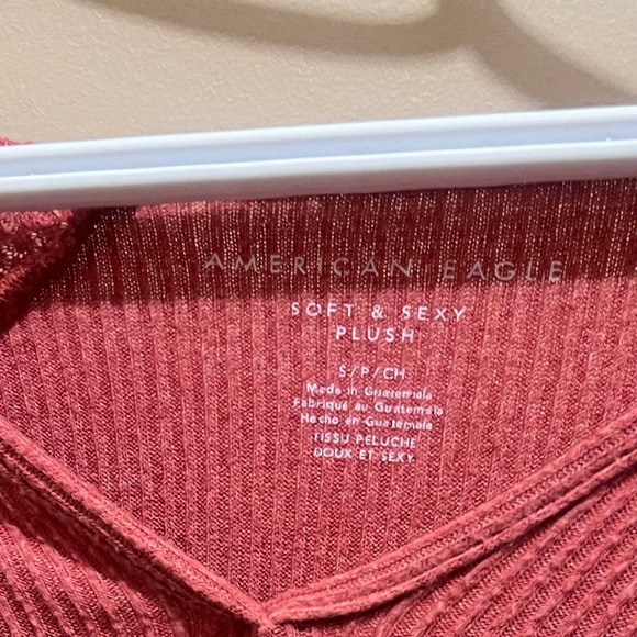 American Eagle Soft & Sexy Plush Waffle Knit Crop Sweater - Picture 3 of 3